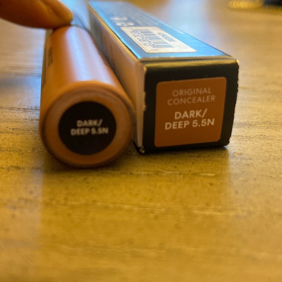 Bare Minerals Original Liquid Mineral Concealer- Dark 5.5n - 0.2 fl oz - Picture 5 of 5